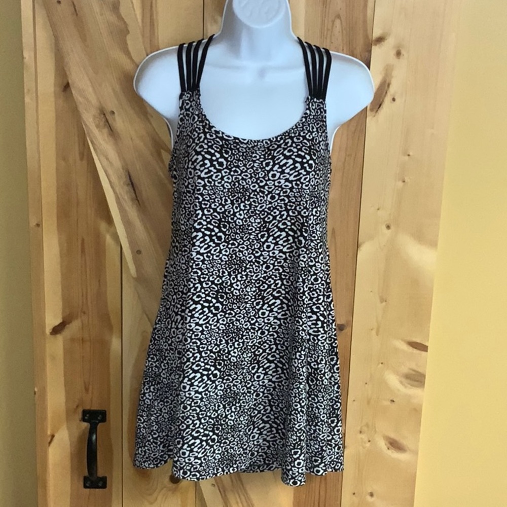 Portocruz - Black & White Strappy Tank (Size Small)